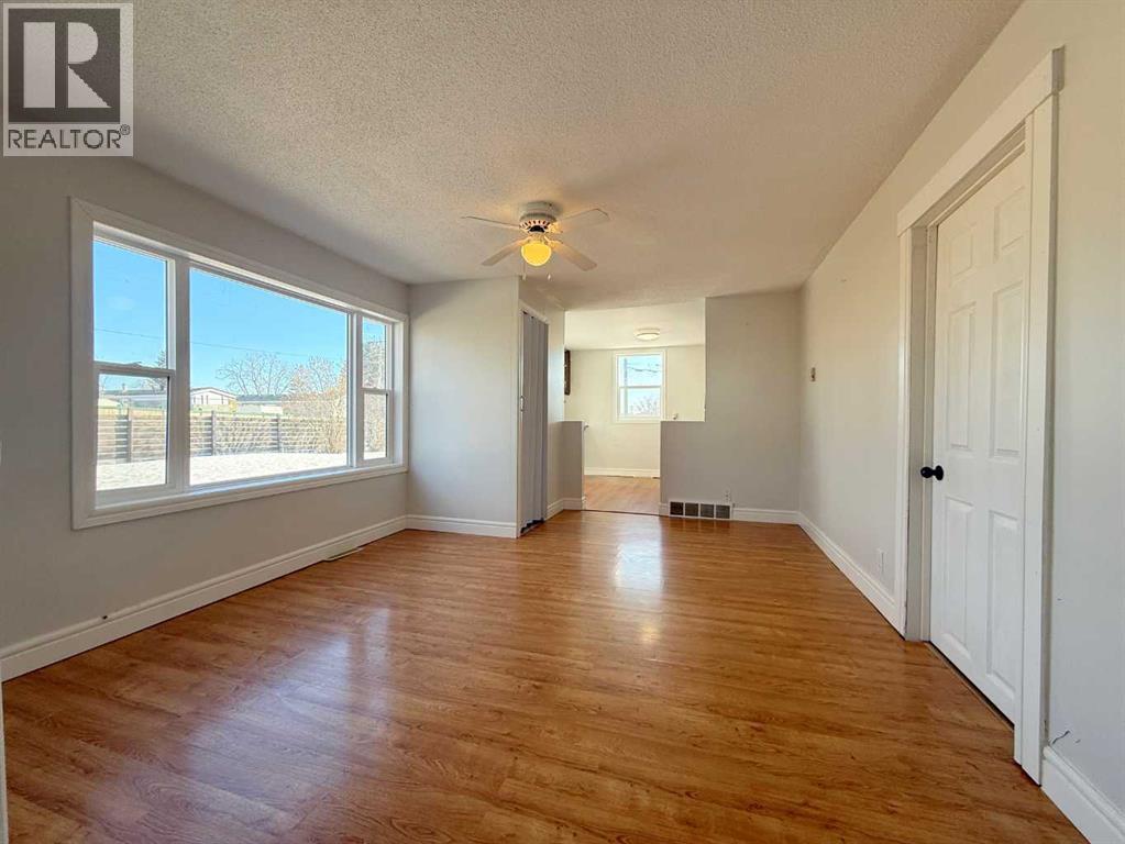 1045 17 AVENUE - Photo 2 of 26, Wainwright, Alberta