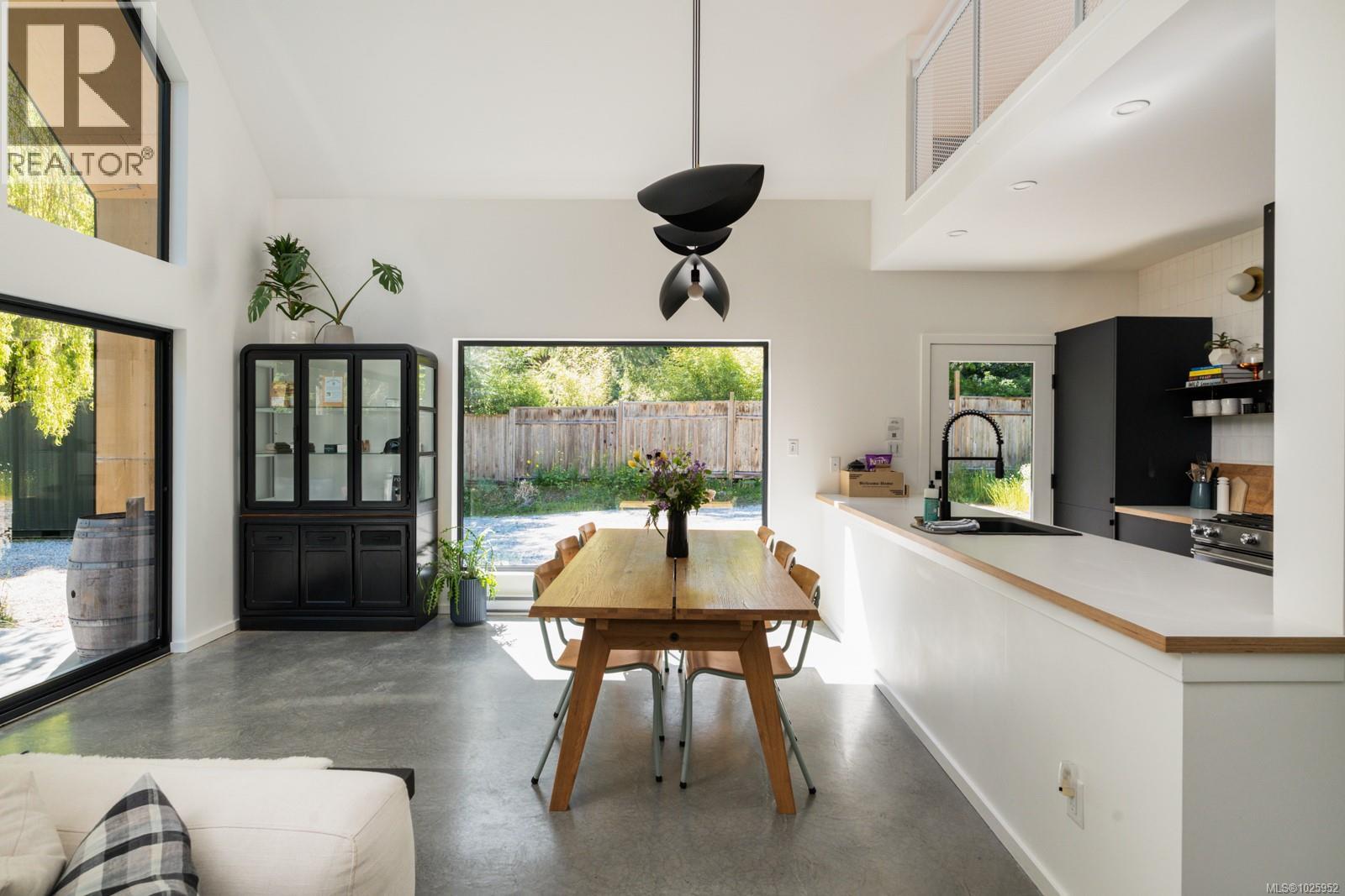  146 Menhinick Drive, Salt Spring