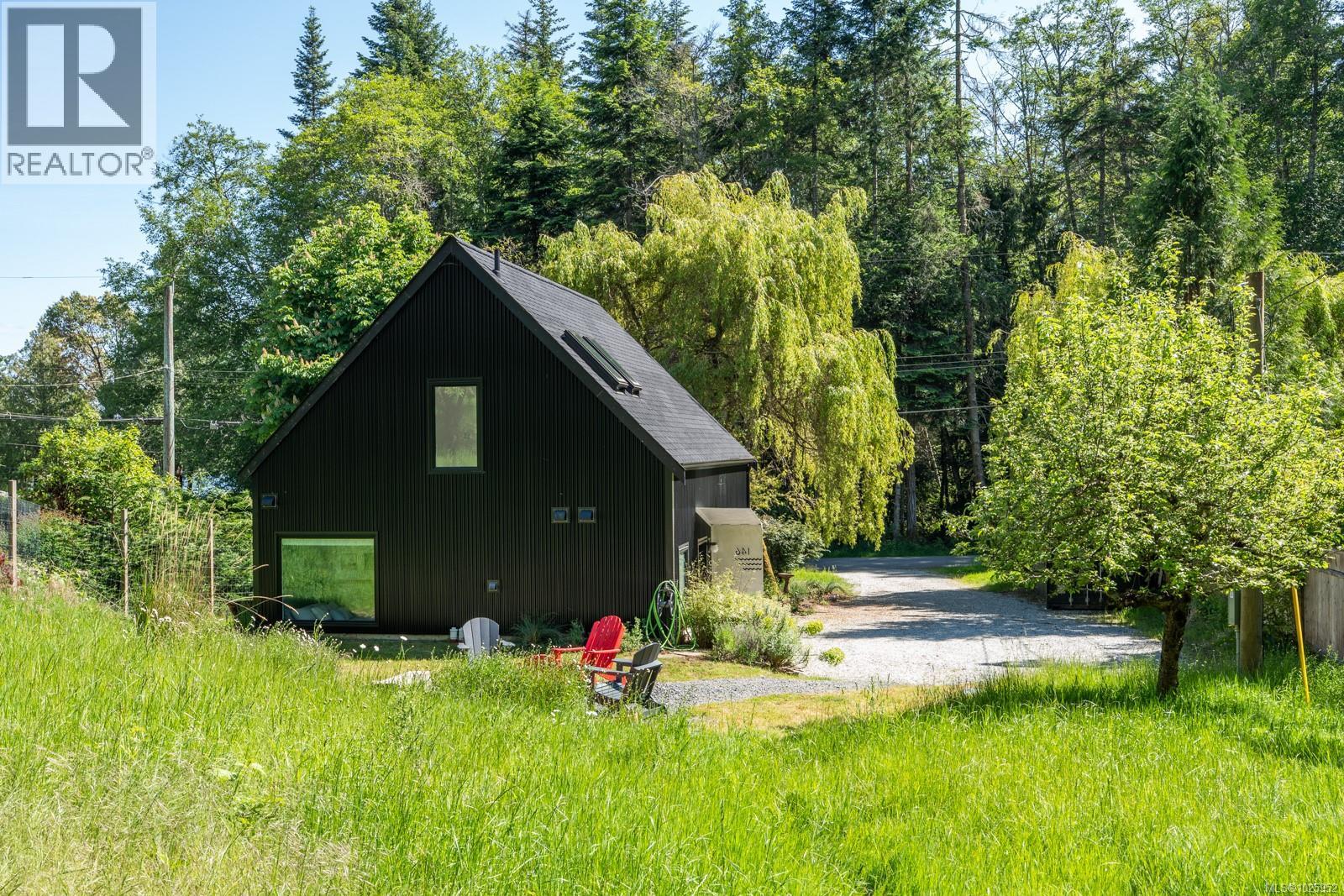  146 Menhinick Drive, Salt Spring