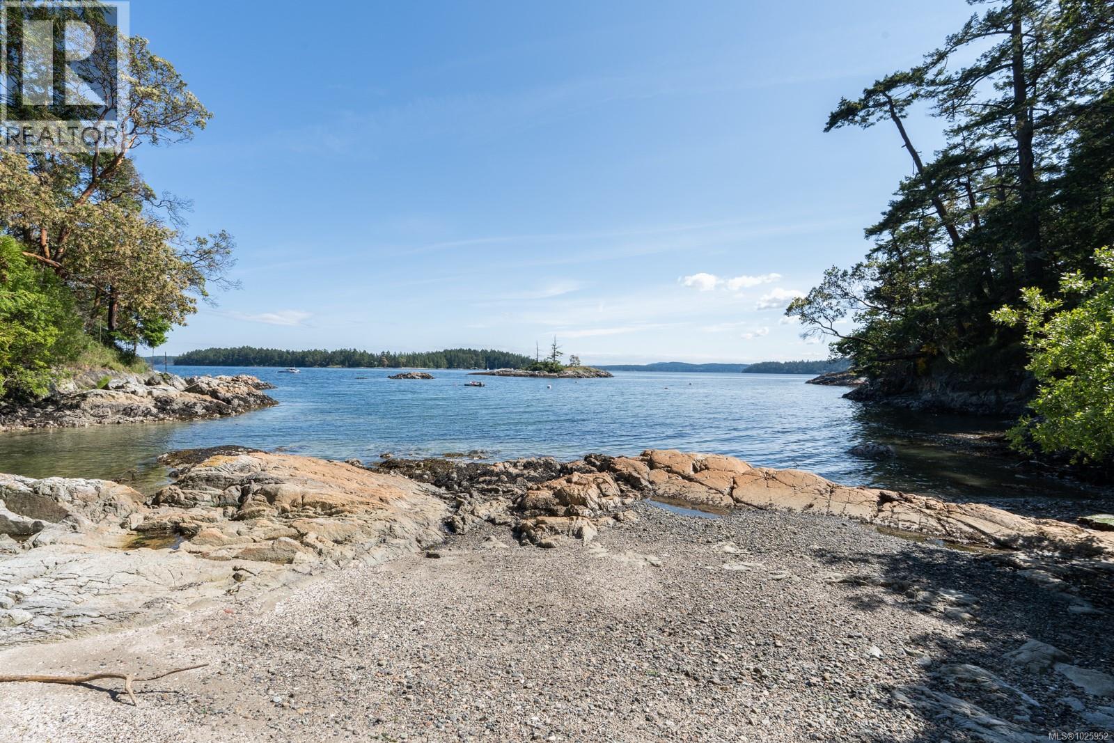  146 Menhinick Drive, Salt Spring