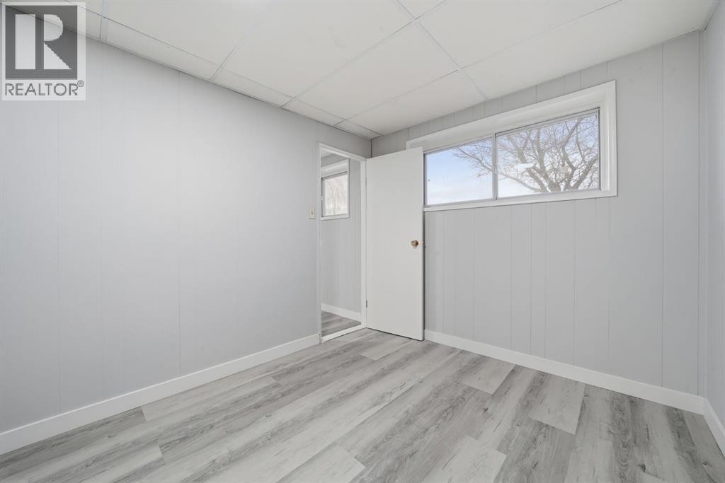 Single Family House Bi-level for Sale in   Street NE Rundle Calgary 