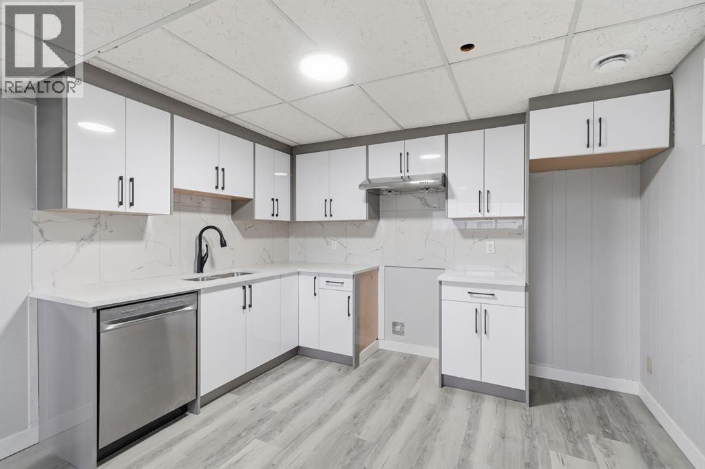 Single Family House Bi-level for Sale in   Street NE Rundle Calgary 