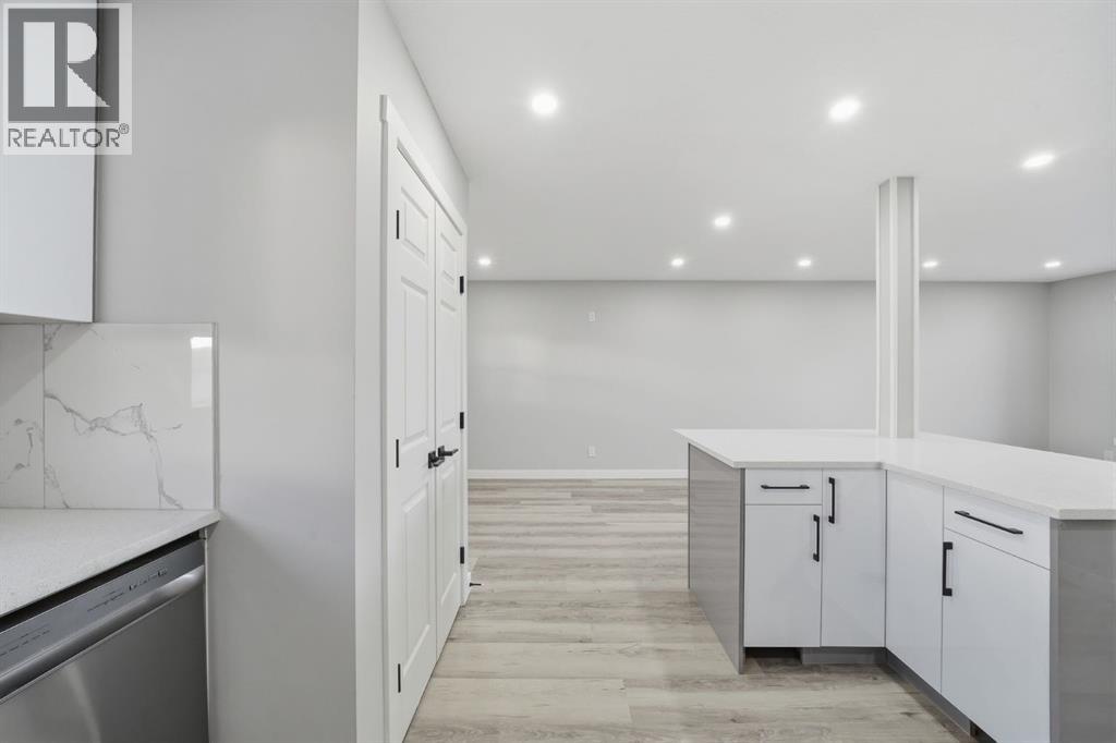 Single Family House Bi-level for Sale in   Street NE Rundle Calgary 