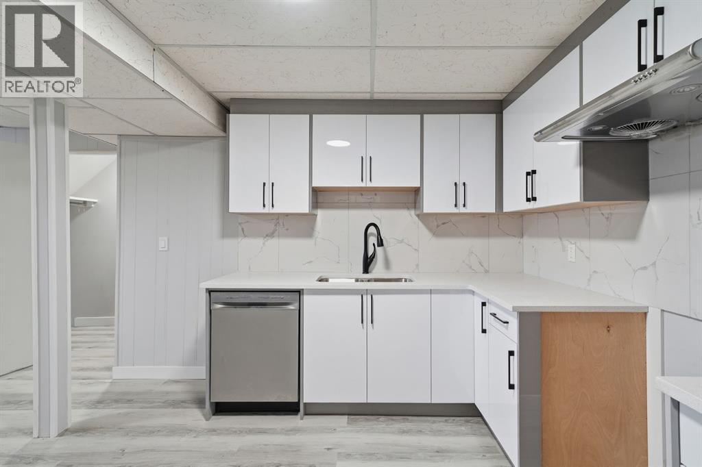 Single Family House Bi-level for Sale in   Street NE Rundle Calgary 