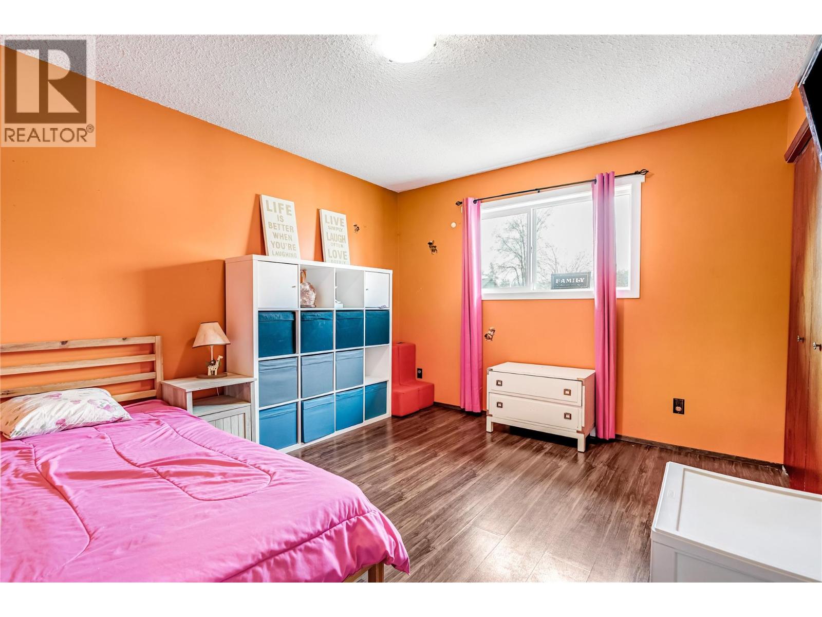 2465 Danallanko Drive, Armstrong