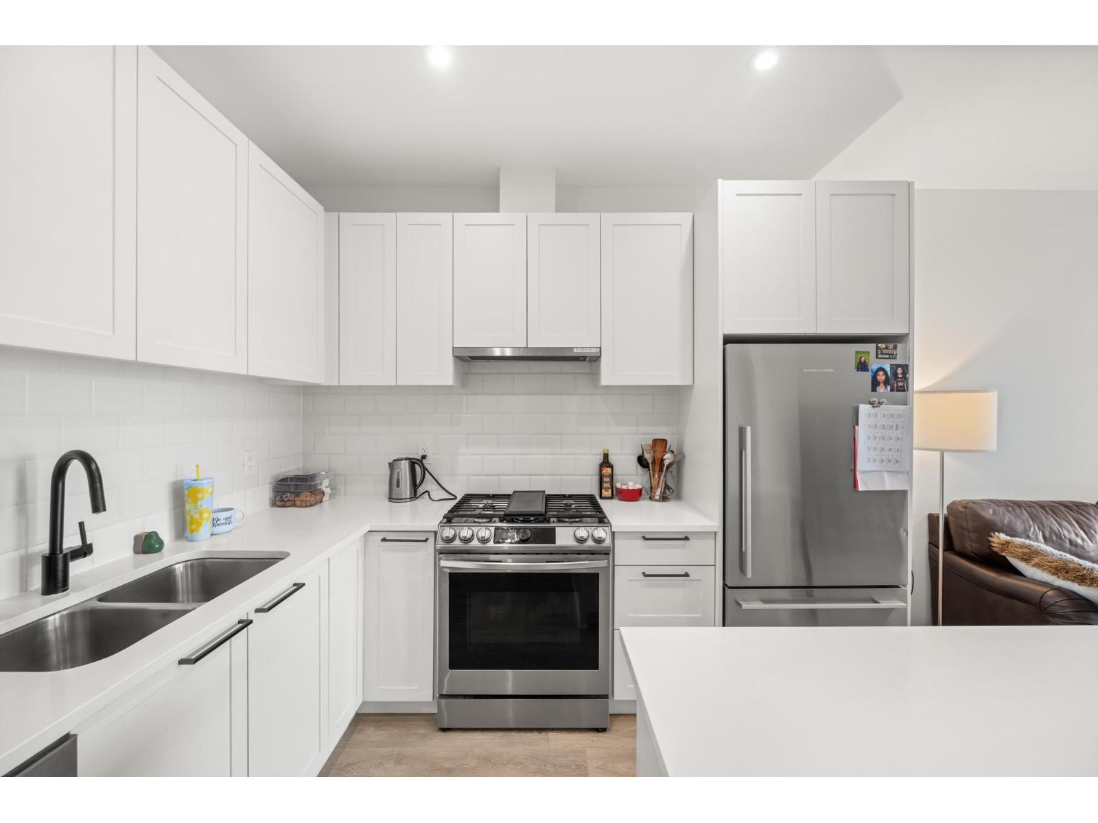 424 5415 BRYDON Crescent - photo 2