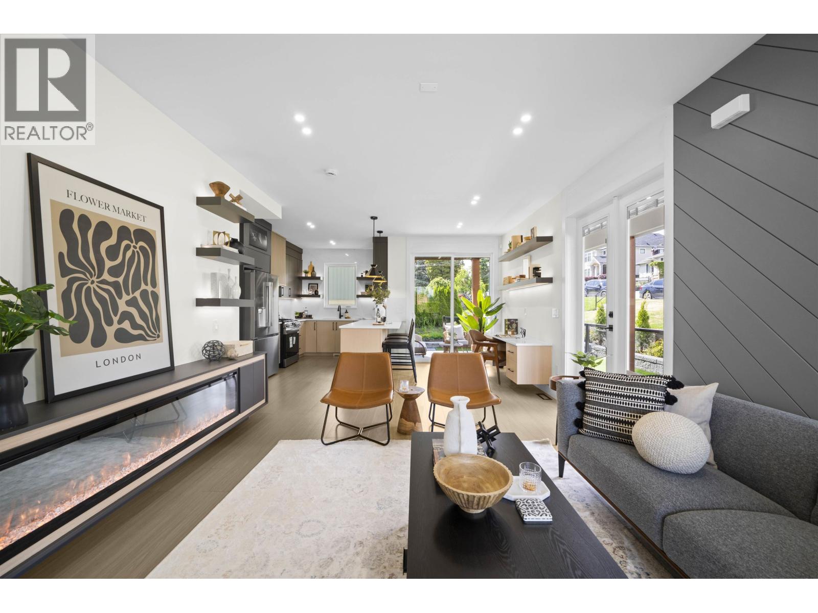 1 314 NELSON STREET, Coquitlam