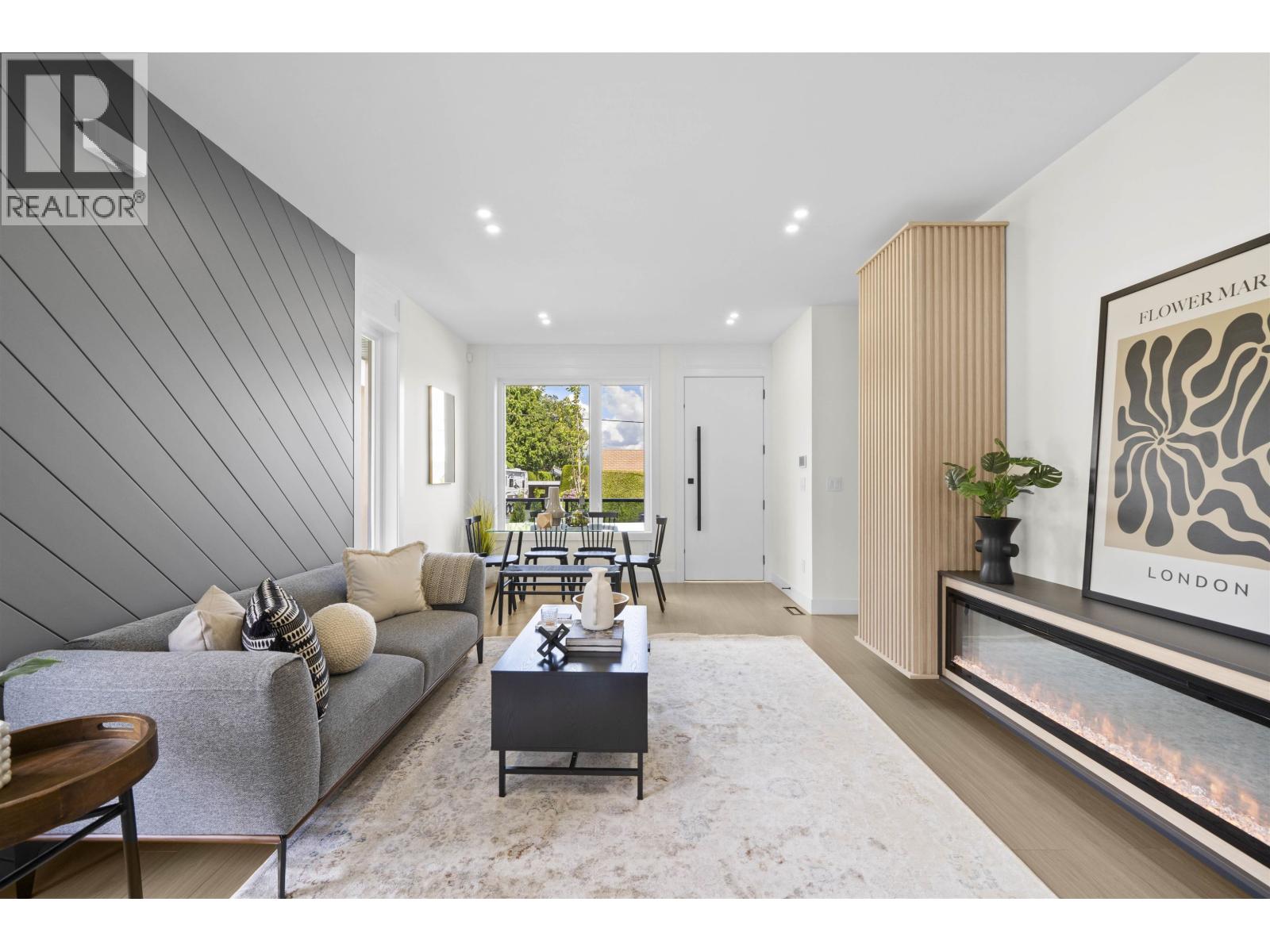 1 314 NELSON STREET, Coquitlam