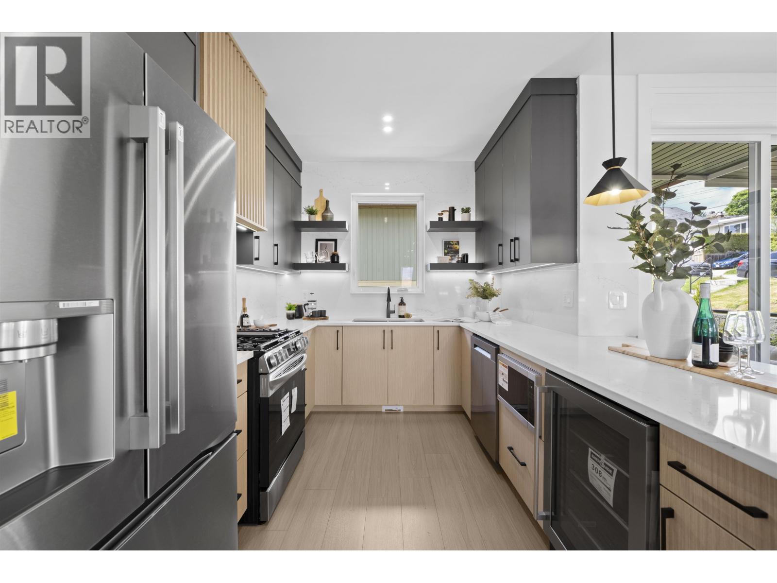 1 314 NELSON STREET, Coquitlam