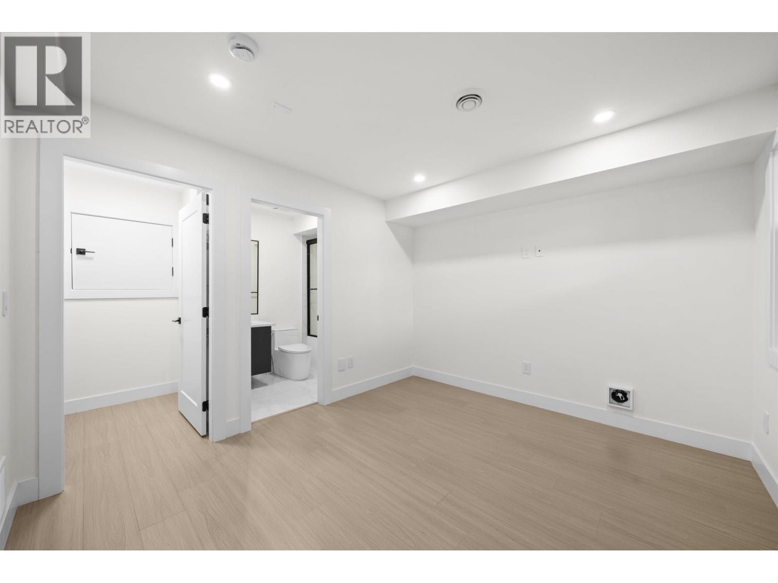 1 314 NELSON STREET, Coquitlam