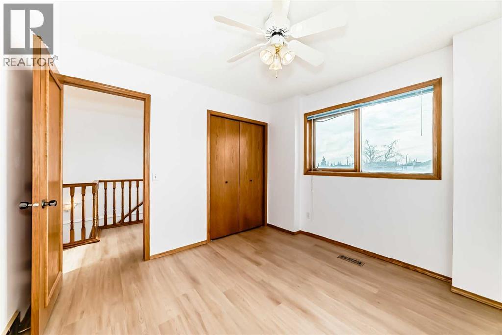 Single Family House for Sale in  Harvest Oak Green NE Harvest Hills Calgary 