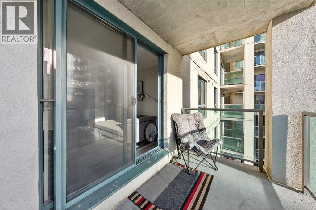 Single Family House for Sale in    Avenue SW Downtown West End Calgary 