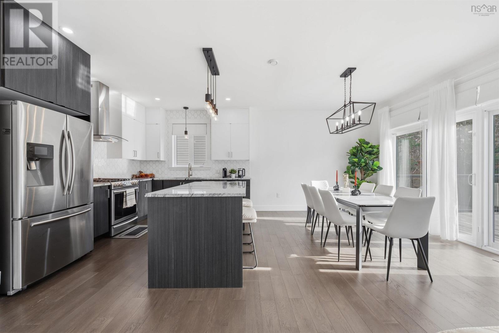 Property 22 of 51 of 404 Starboard Drive