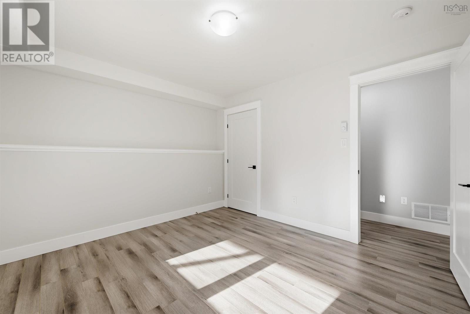 Property 41 of 51 of 404 Starboard Drive