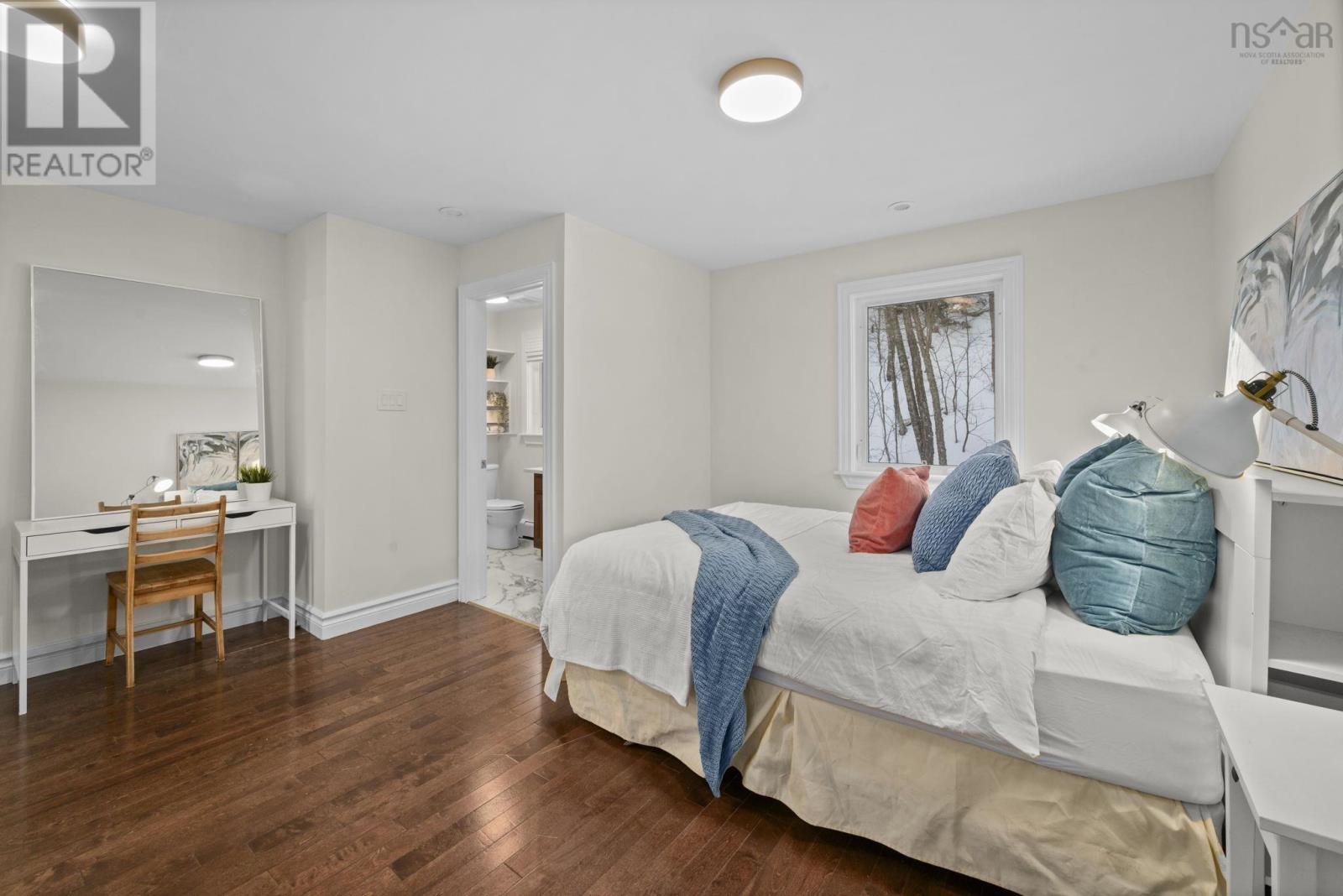 Property 35 of 49 of 8 & 10 Sailboat Lane