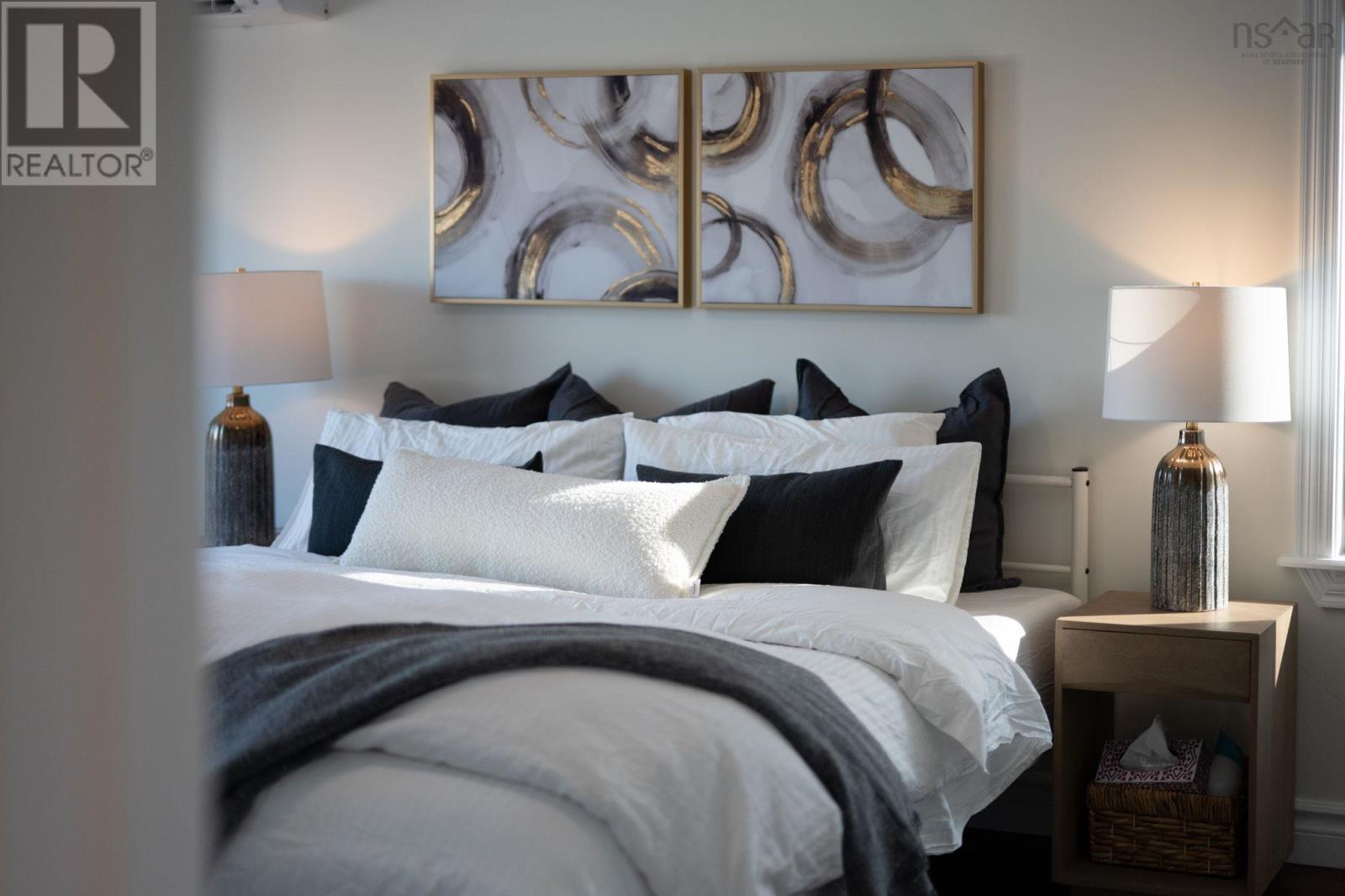 Property 49 of 49 of 8 & 10 Sailboat Lane