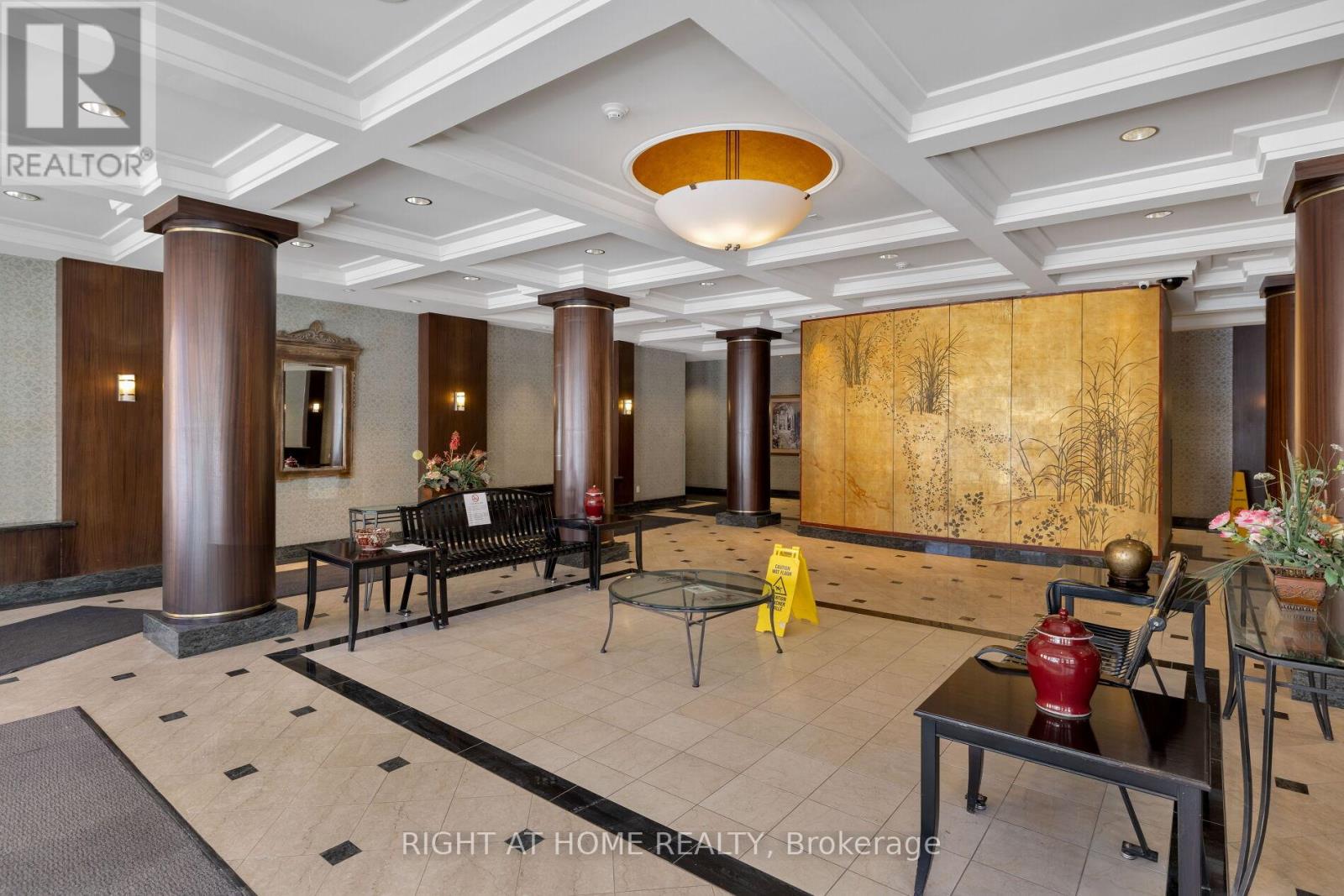 #227 1883 MCNICOLL AVENUE - 1