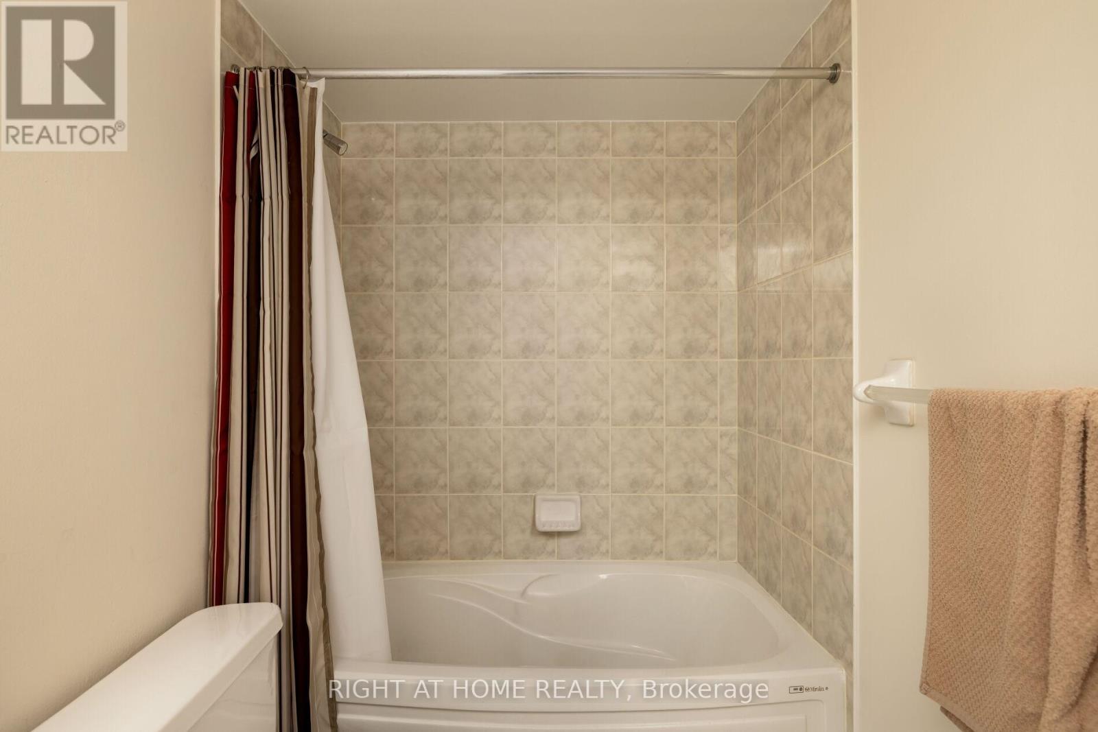 #227 1883 MCNICOLL AVENUE - 13