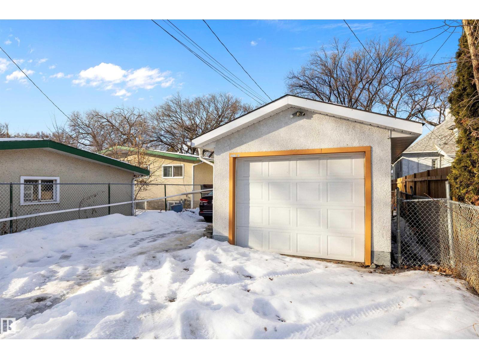 12117 91 ST NW - 39