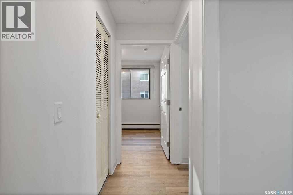 Single Family House High rise for Sale in   Rae STREET Regina 