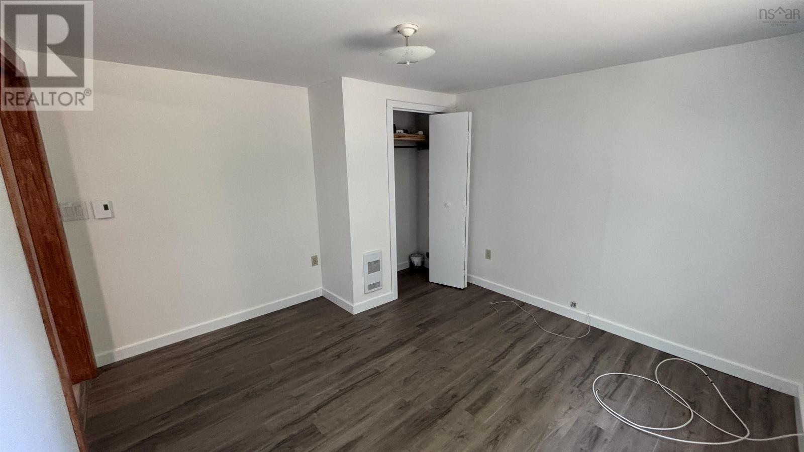 Property 10 of 29 of 3392 HIGHWAY 4