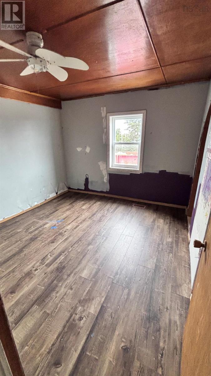 Property 24 of 29 of 3392 HIGHWAY 4