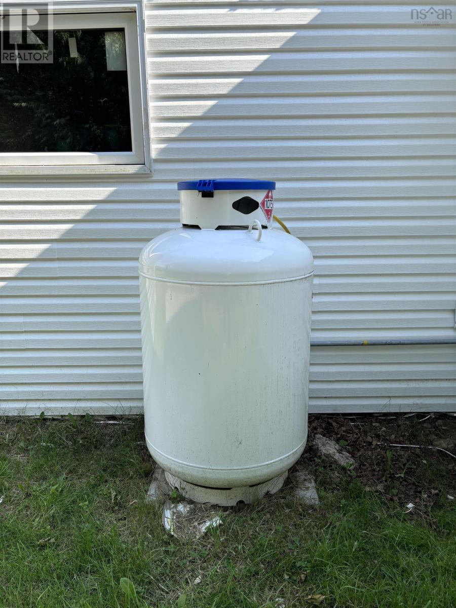 Property 27 of 29 of 3392 HIGHWAY 4