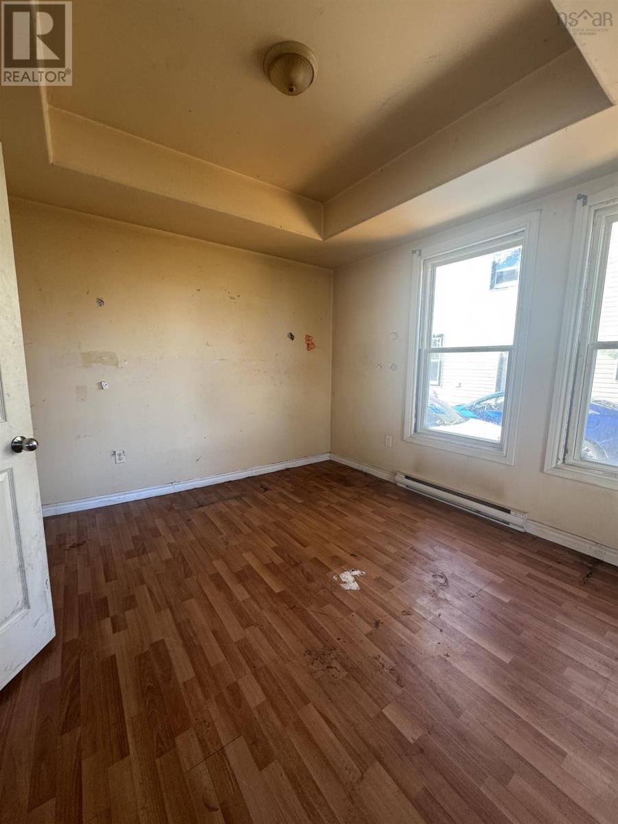 Property 11 of 32 of 13 Centre Street