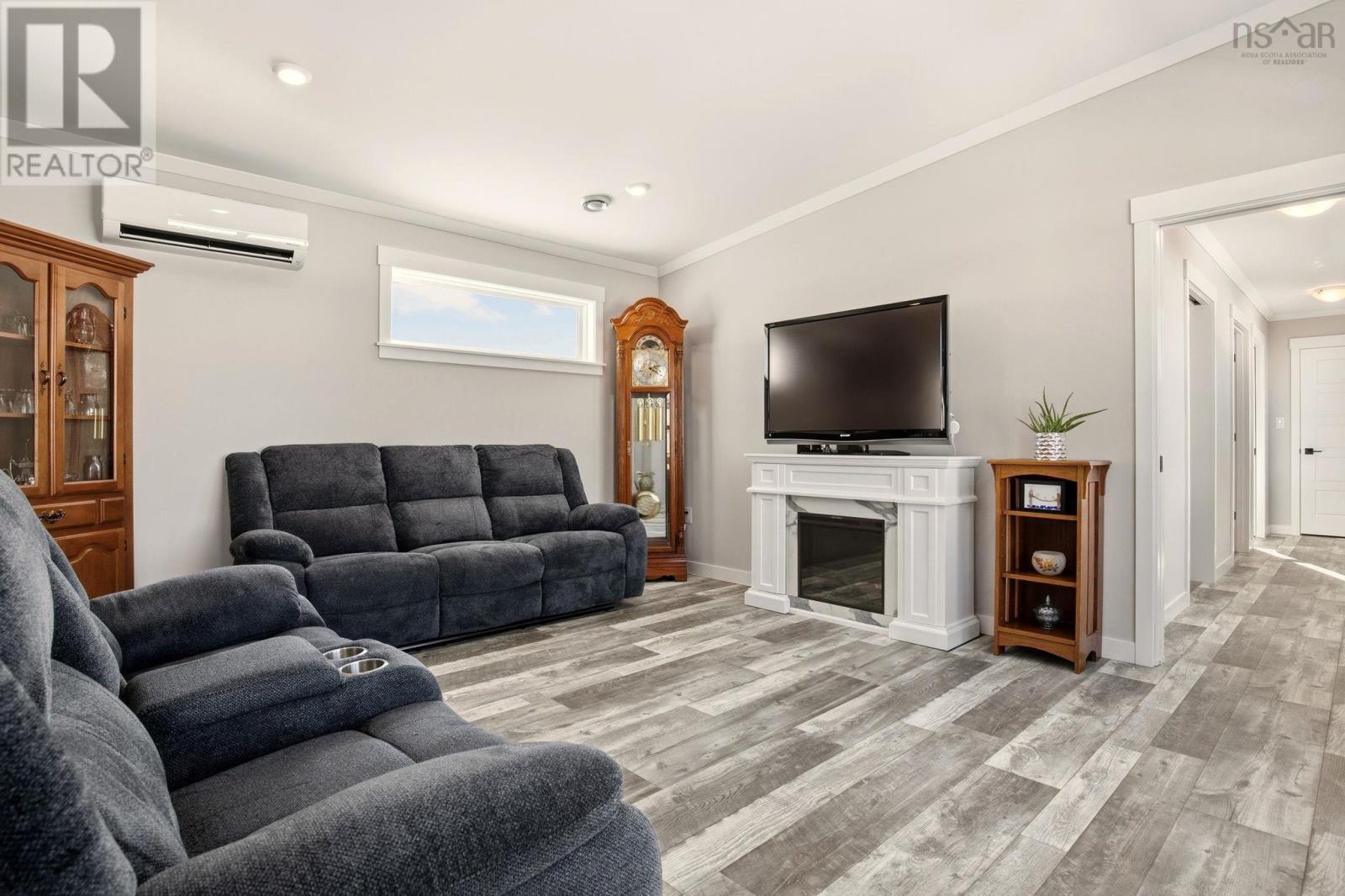 Property 9 of 26 of 40 Davis Drive