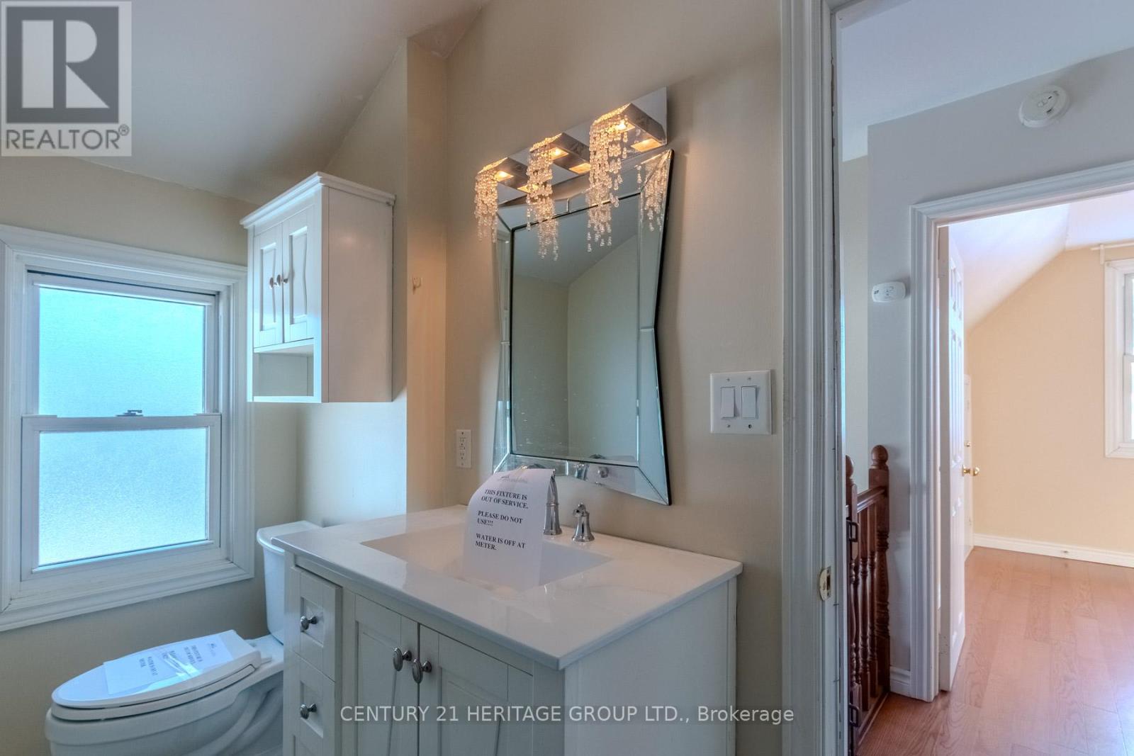 2232 QUEENSWAY DRIVE - 11