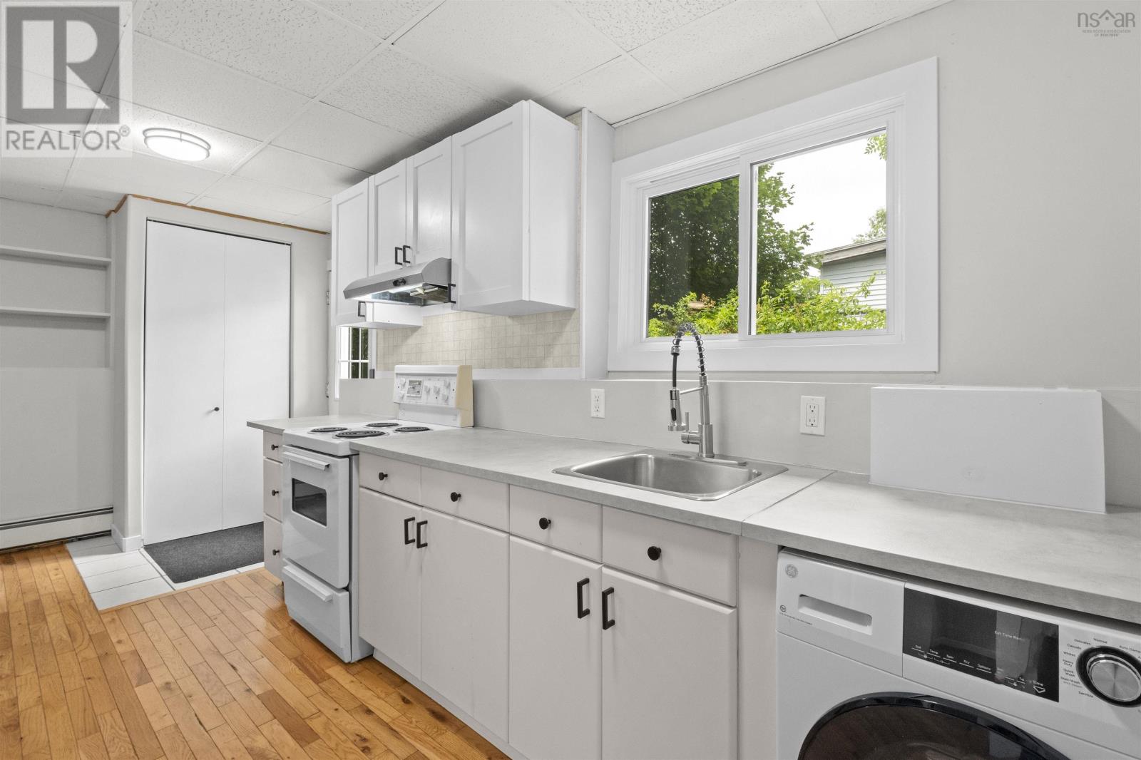 Property 32 of 51 of 47 A/B Withrod Drive