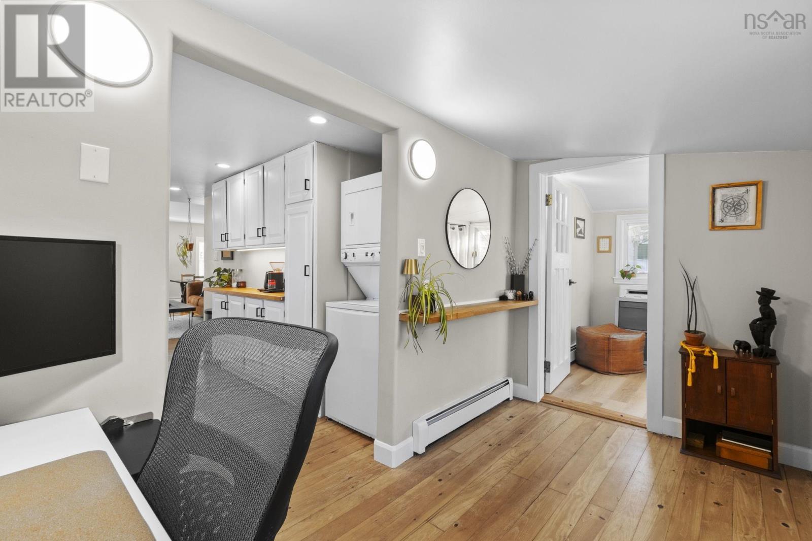 Property 18 of 51 of 47 A/B Withrod Drive