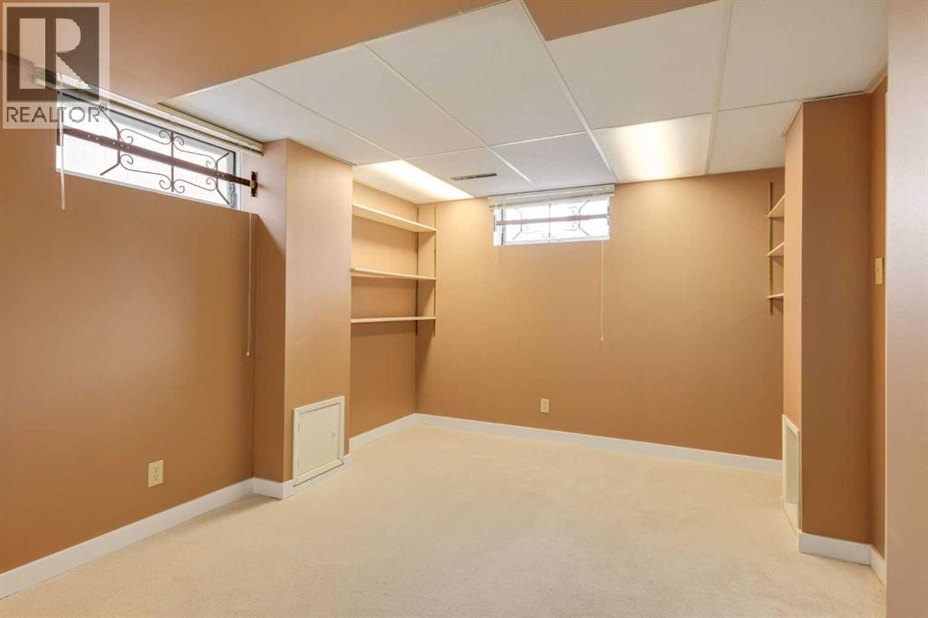 Single Family House Bungalow for Sale in   Avenue SW Haysboro Calgary 