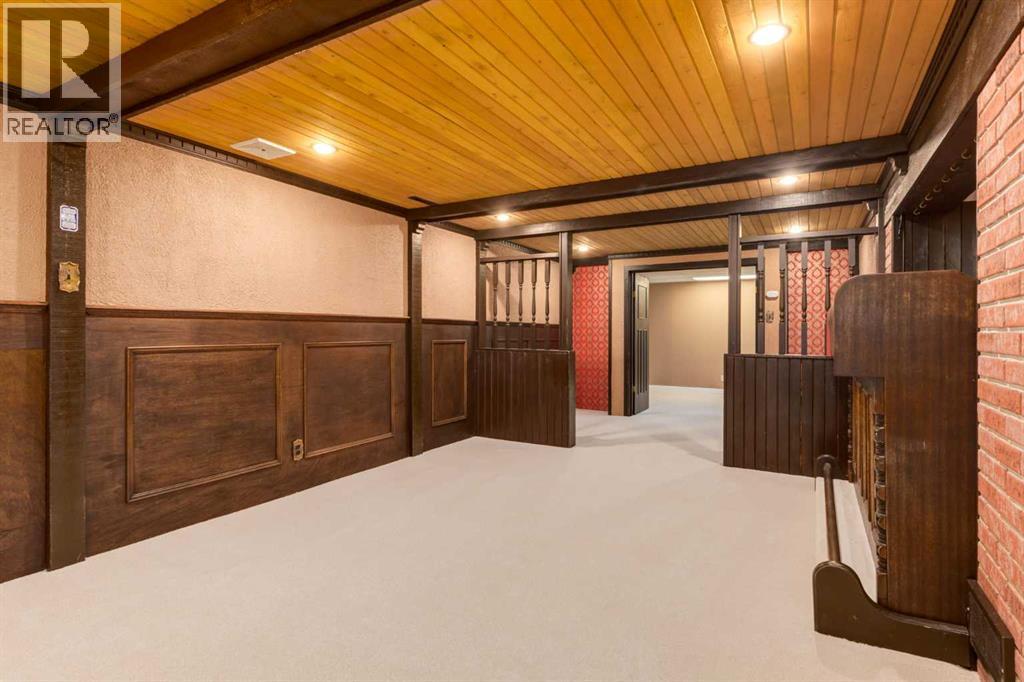 Single Family House Bungalow for Sale in   Avenue SW Haysboro Calgary 