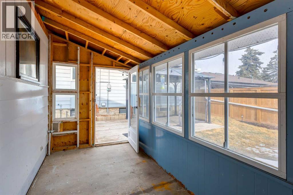 Single Family House Bungalow for Sale in   Avenue SW Haysboro Calgary 