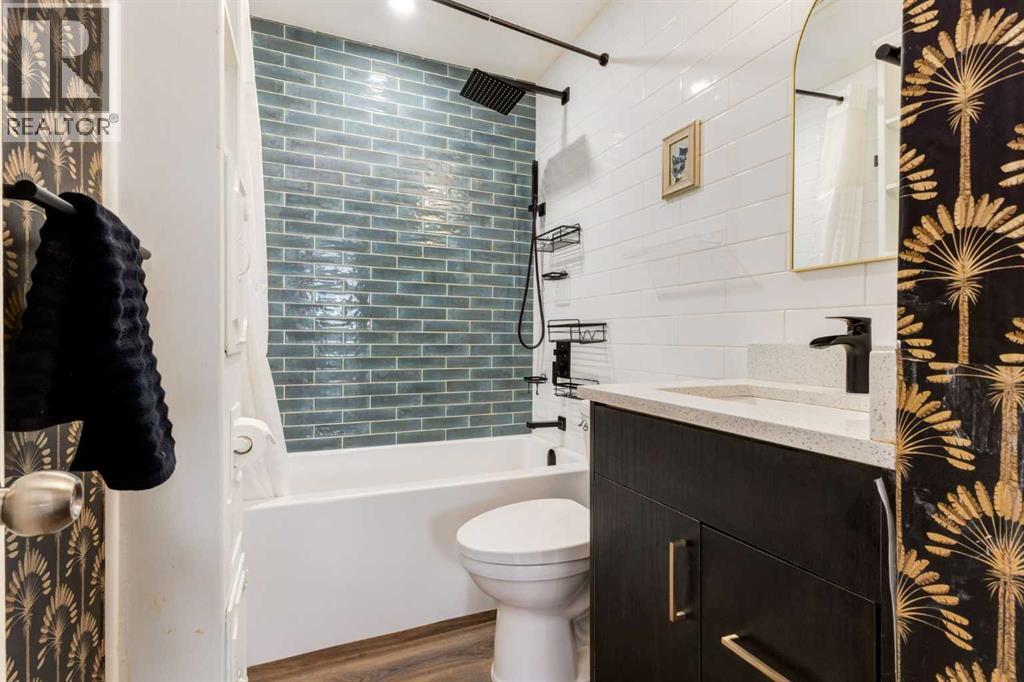 Single Family House Bungalow for Sale in   Avenue SW Haysboro Calgary 