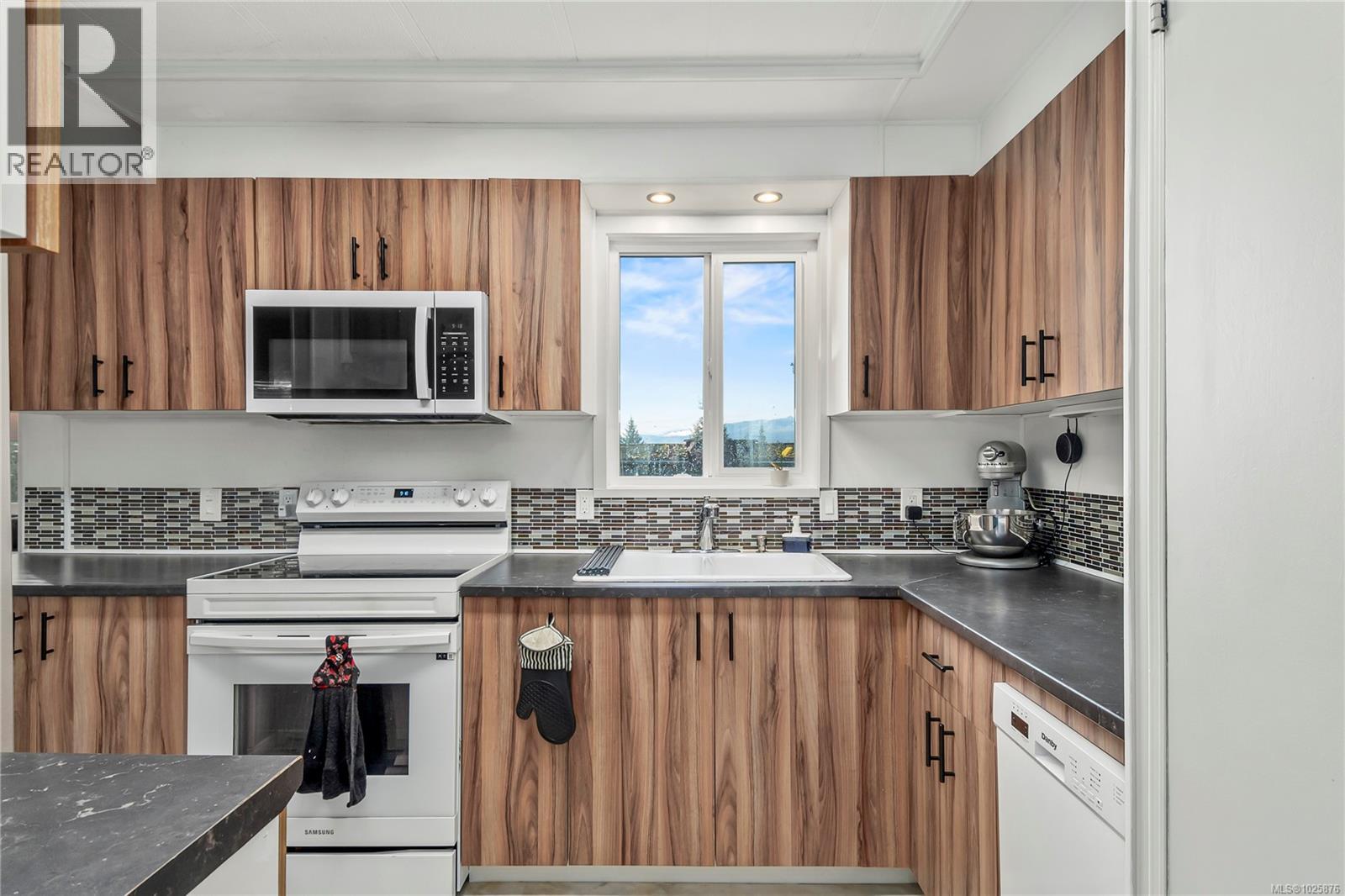 21 1160 Shellbourne Blvd, Campbell River