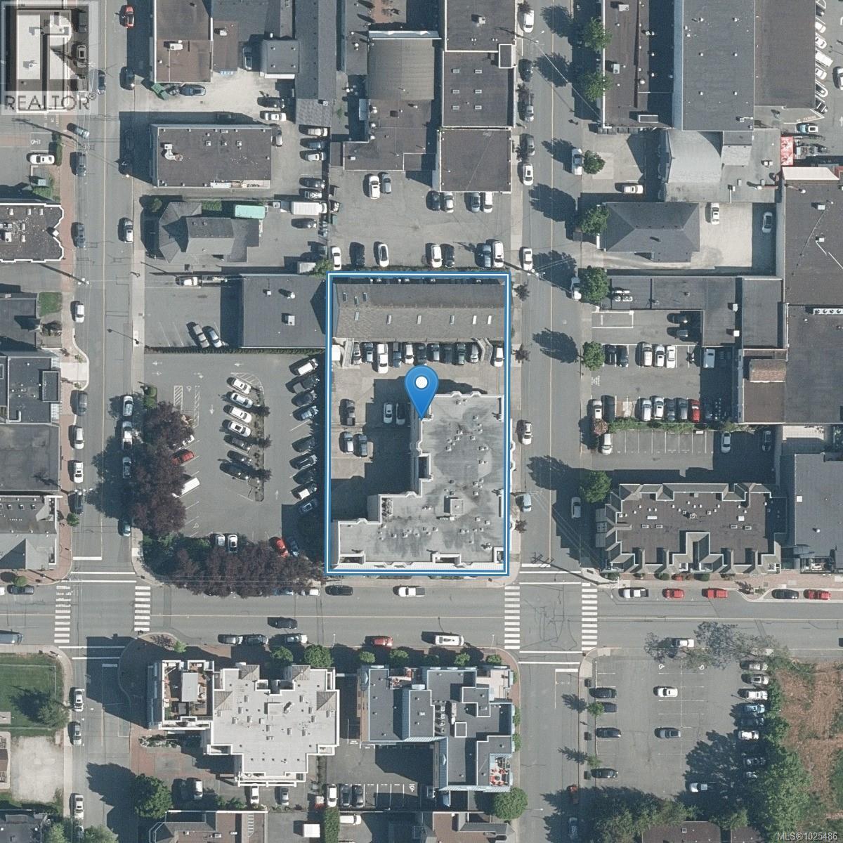 304 2490 Bevan Ave, Sidney