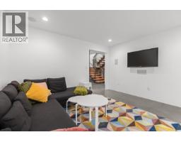 7465 Dogwood Street, Pemberton, BC V0N2L0 Photo 8