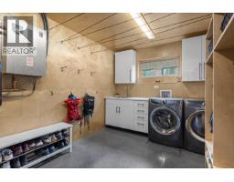 7465 Dogwood Street, Pemberton, BC V0N2L0 Photo 23