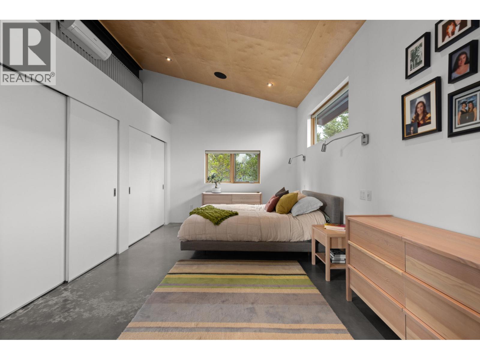 7465 DOGWOOD STREET, Pemberton