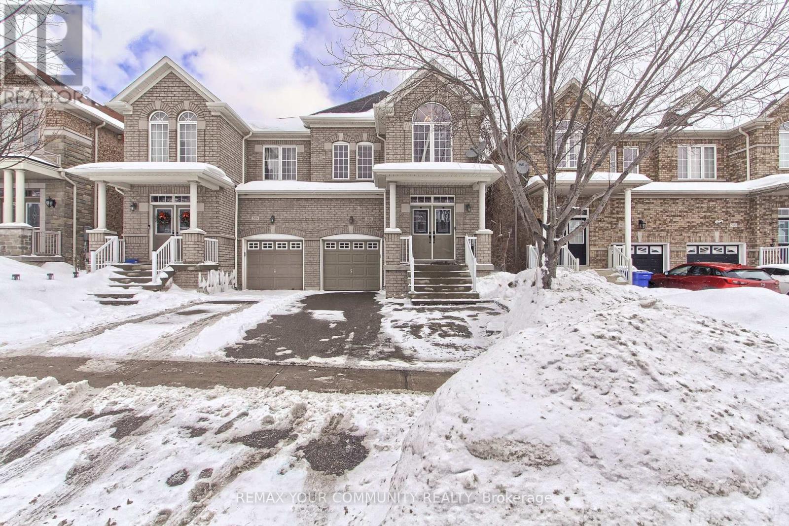 506 FOXCROFT BOULEVARD - Photo 2 of 38, Newmarket (Stonehaven-Wyndham), Ontario