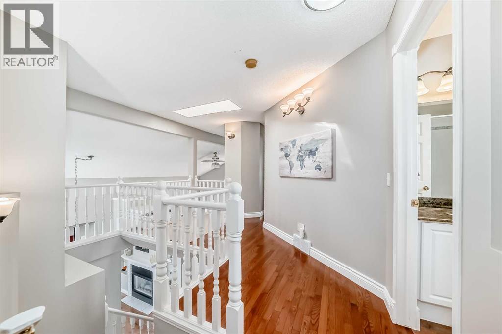 Single Family House for Sale in  Hidden Ranch Crescent NW Hidden Valley Calgary 