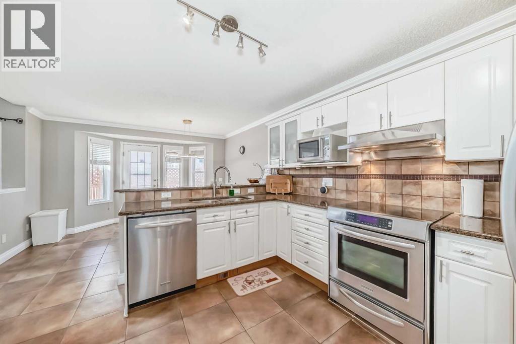 Single Family House for Sale in  Hidden Ranch Crescent NW Hidden Valley Calgary 