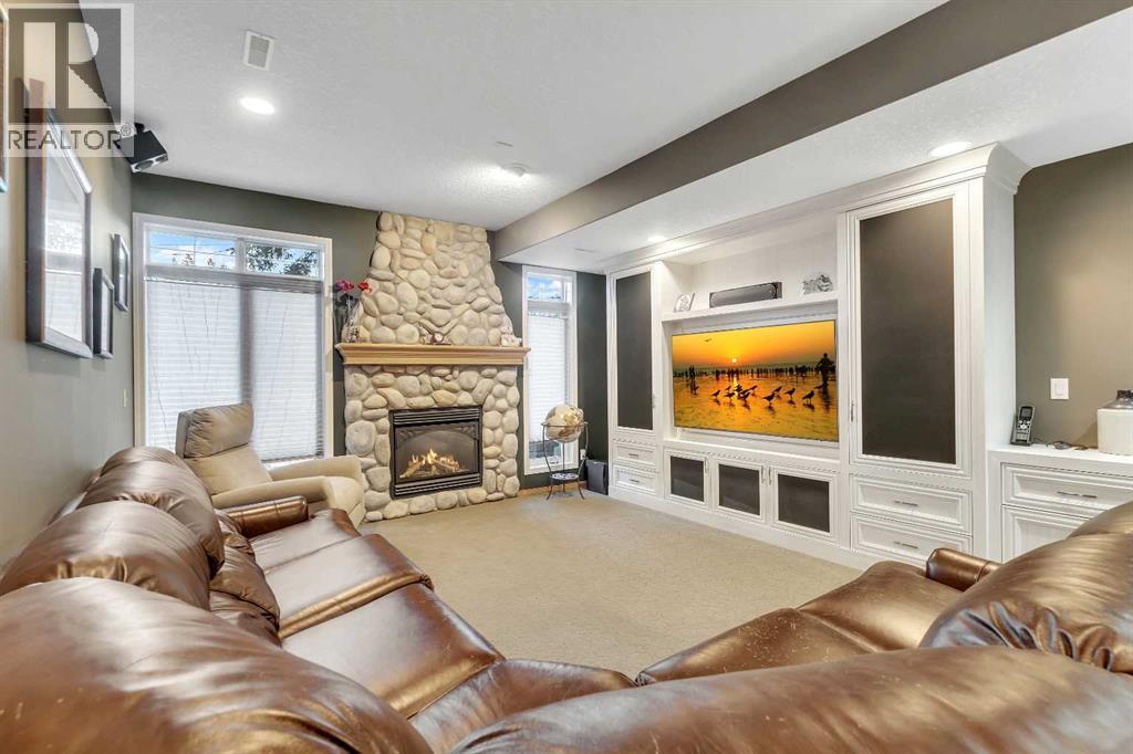 Single Family House for Sale in  Rosery Drive NW Rosemont Calgary 