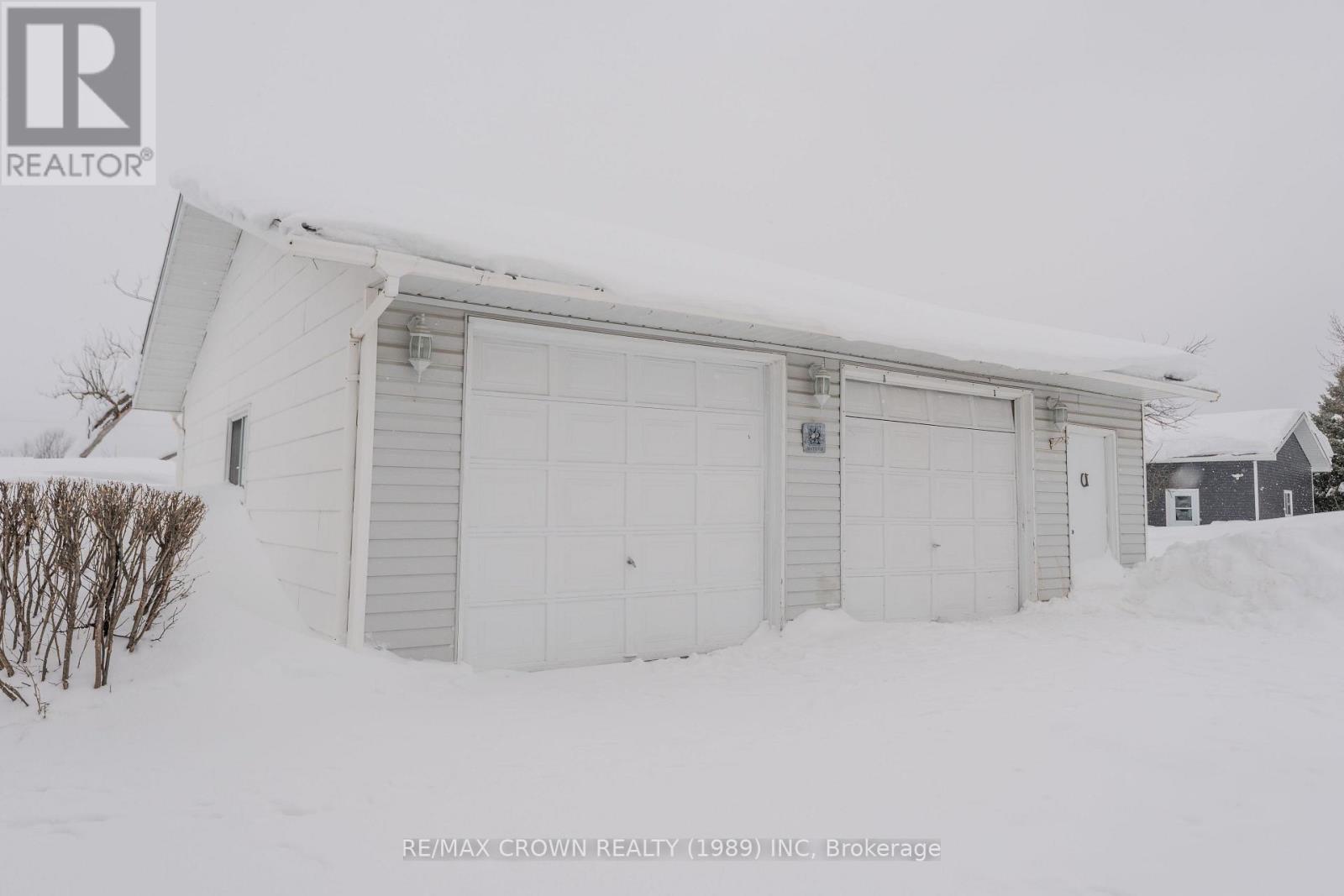 16 LASALLE AVENUE - Photo 3 of 44, Kapuskasing, Ontario