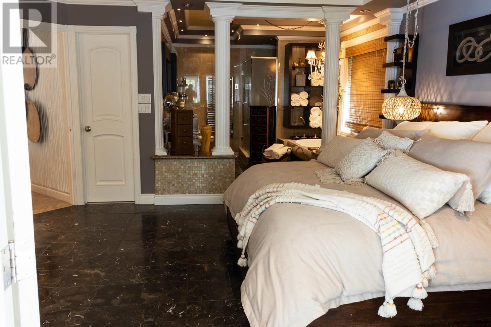 106 BAYVIEW ST - 30