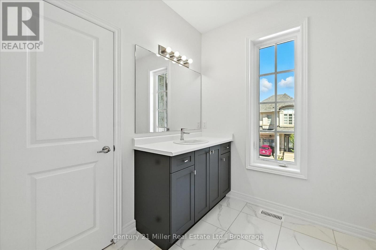 3250 MILLICENT AVENUE - 26