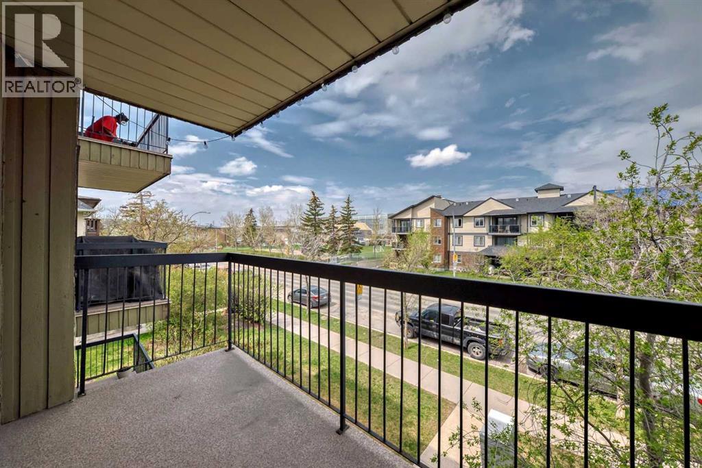 Single Family House for Sale in    Avenue SW Sunalta Calgary 