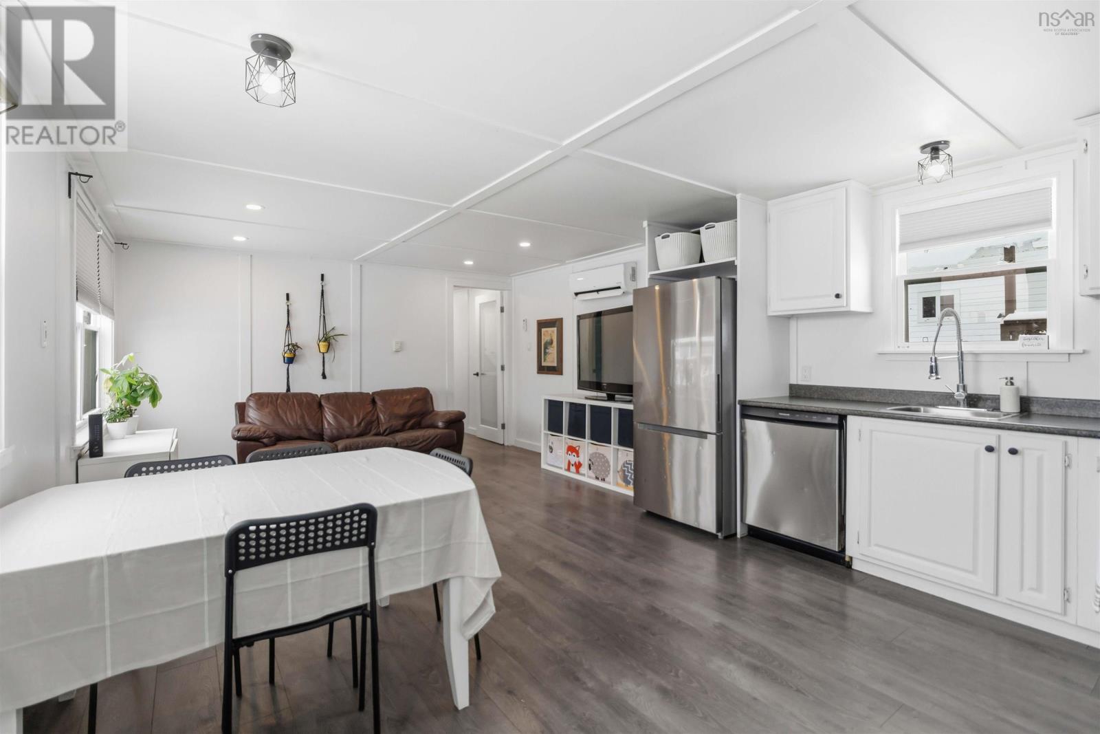 Property 17 of 30 of 10 Michael Avenue